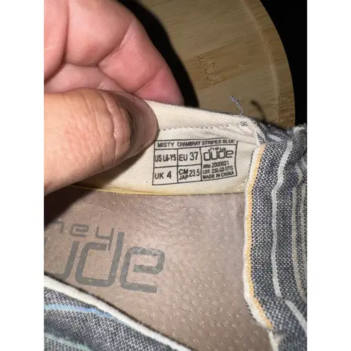 Hey Dude Misty Chambray Stripes Blue Loafer Shoe Comfort Academia Casual Size 6