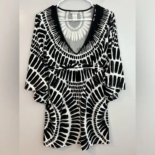 Trina Turk  Algiers Printed Black and White Tunic/ Coverup Size Small