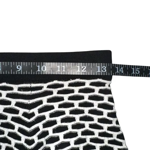 Intermix Black and White Knit Pull-on Skater Mini Skirt MEDIUM