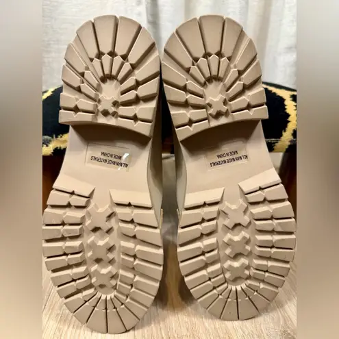 DV by Dolce Vita Carley Loafers Women’s Size 8.5 Beige Faux Leather Slip