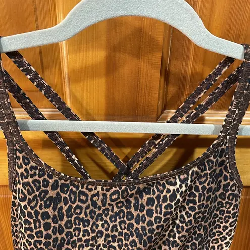 Kira Grace Criss Cross Straps Sports Bra/Yoga Top/Workout/Athletic/Athleisure M Brown Size M