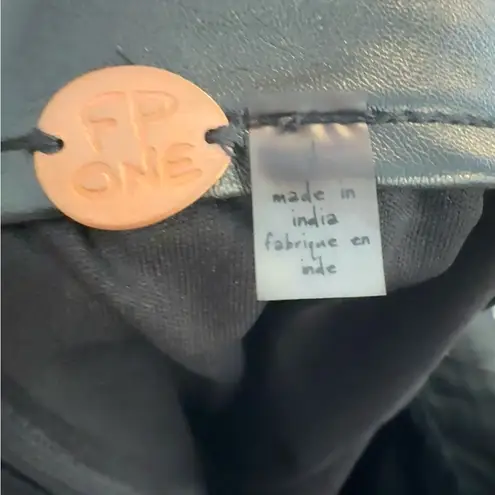 Free People NWT Metallic Sequin Mini Skirt Silver Black Party Skirt Size 4