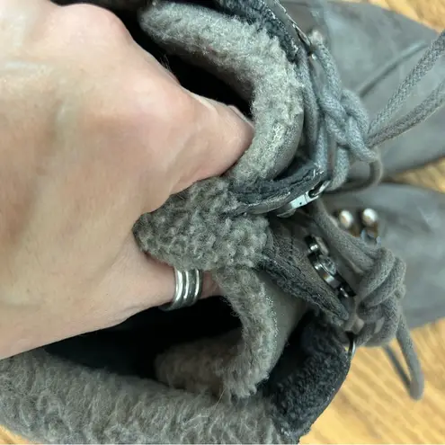 Esprit | Cadis Distressed Gray Faux Leather Fur Trim Lace Up Ankle Boots Size 8