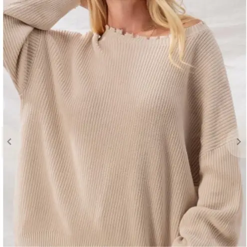 Urban Daizy  size M/L Boutique oversized distressed knit sweater light pink