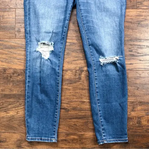 Madewell  • 9" Mid-Rise Skinny Crop Jeans Delmar Wash: Eco Edition distressed