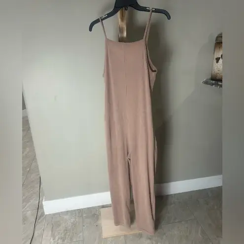 No Comment Womenโs Tan Ribbed Spaghetti Strap Jumpsuit Size M with Pockets