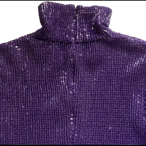 LaQuan Smith Sequined Mesh Turtleneck Top
Size XS