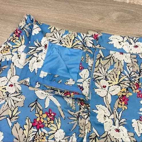 Very J Maui Sunrise Floral Print Flat Front Shorts Large Blue