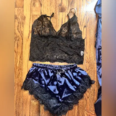 SheIn NWOT Women’s 3pc Robe Shorts & Bralette set