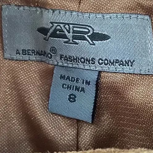 Bernardo Tan Real Suede Pants Size 8 New with tags