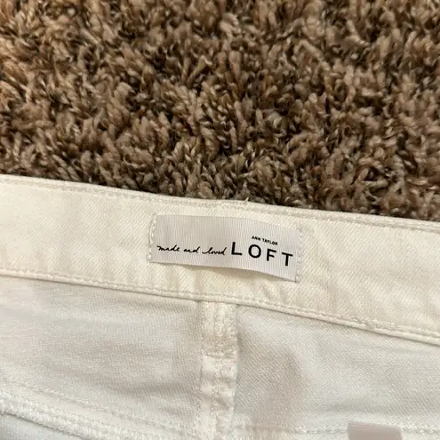 Loft  White Flare Jeans 28 / 6