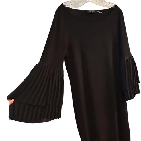 Ivanka Trump Women's Small Black Bell Sleeve Short Dress