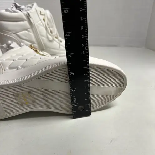 ALDO  White Wedge High Top Sneakers Quilted Gold Accent Size‎ 6.5 SEE DESCRIPTION