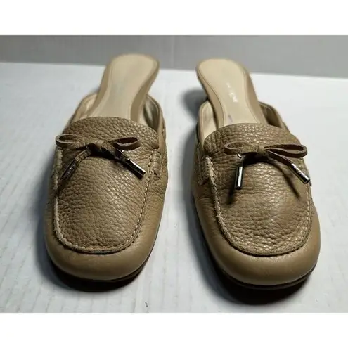 Etienne Aigner Walton Mules Beige Leather Round Apron Toe Low Heel Shoes Sz 9.5M