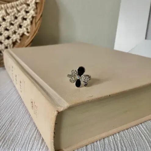 Boutique Black Silver Rhinestone Flower Ring “Trudie” Glam Classic Dark Femme Beautiful Jewelry