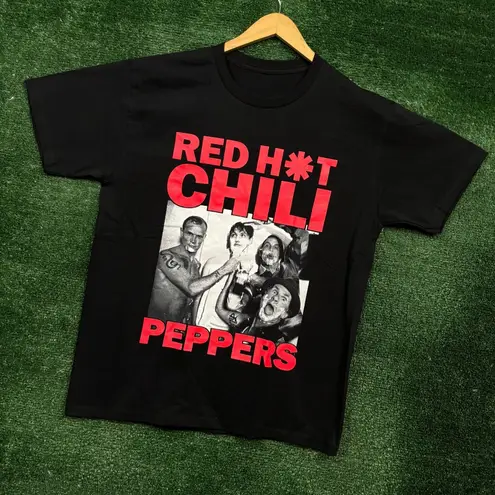 Red Hot Chili Peppers “The Adventures of Raindance Maggie” T-Shirt Size Large