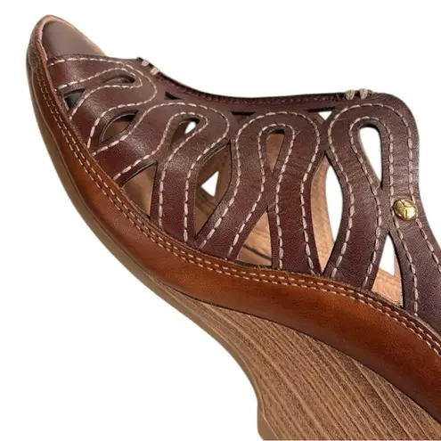 Like New PIKOLINOS Leather Capri Wedge
Sandals Brown Size 6.5