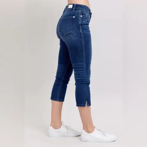 Judy Blue Celeste Super Dark Wash Capris With Side Slit 11/30