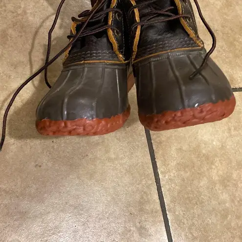 L.L.Bean  Leather Rare Red Bottom Duck Boots - Image 3