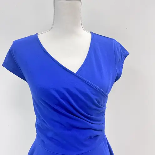 Women’s V Neck Wrap Style Circle Dress Size Medium Short Sleeve MIDI Blue