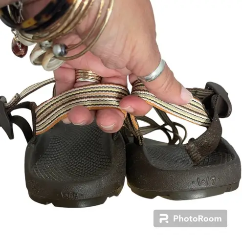 Chacos Chaco Brown Strappy Sandals With Vibram Soles Women’s Size 9