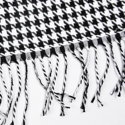 Houndstooth Black White Soft Knit Scarf New Alabama Skinny Long Fringe Unisex