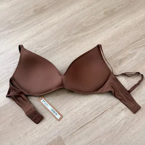 SKIMS Wireless Form Push-Up Plunge Bra