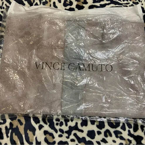 Vince Camuto NWOT! tote 17”