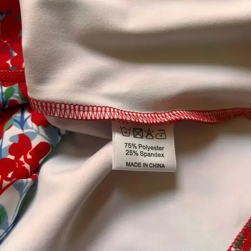 Never a Wallflower red floral skort Size XS