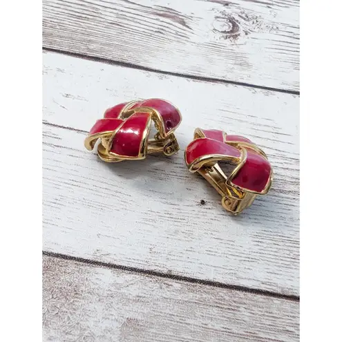 Vintage Clip On Earrings