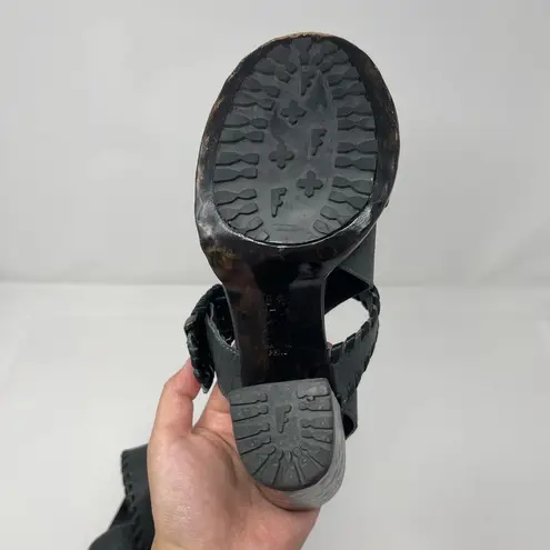 John Fluevog Tuggawar Hopscotch Black Strappy Heels (6.5)