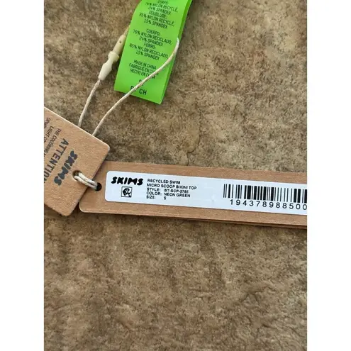 SKIMS Signature Swim Micro Scoop Bikini Top Neon Green Size Small