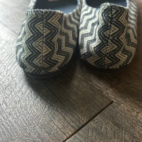 Gap  Pointed Woven Flats Womens Size 9 Blue & White Stripes