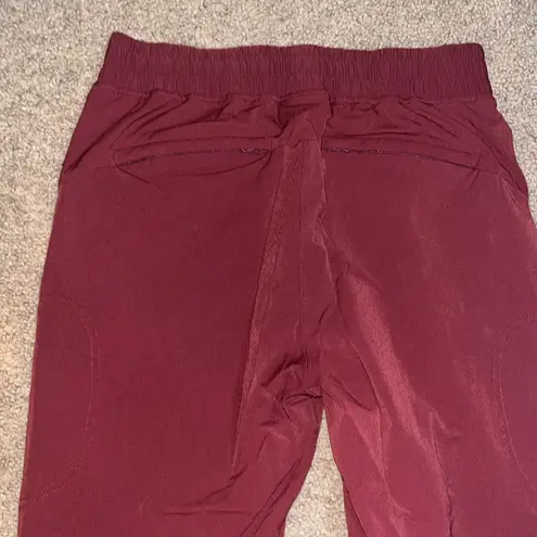 Alder Apparel Be Free Jogger Merlot Medium