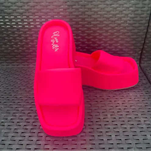 Olivia Miller Uproar Wedge Sandals Slip on Open Toe Platform Slides Pink Sz 7