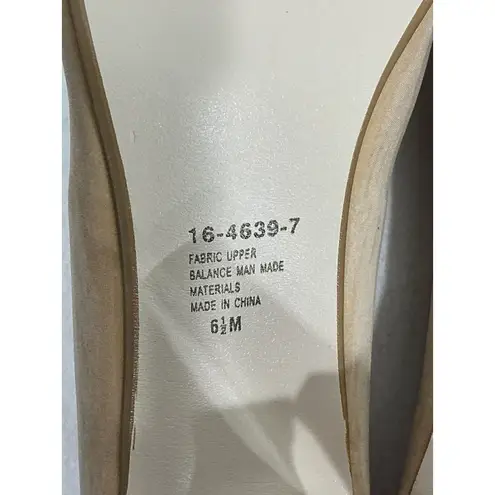 Chadwick's Womans Gold Fabric Slip On Pumps Size 6.5 M NWOT