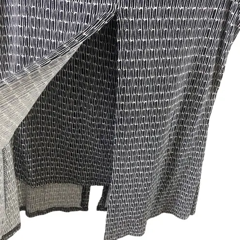 Daisy Fuentes NWT Round Neck Black White Jersey Sleeveless Stretchy Top Size S