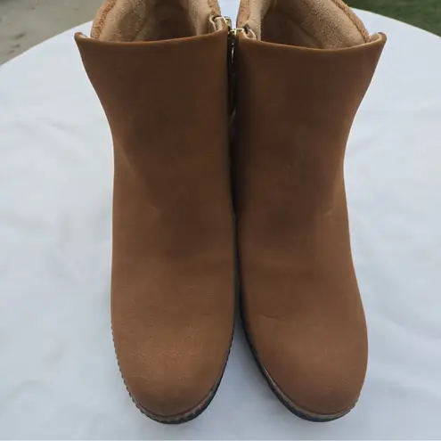 Dr. Scholls Women Libi Wedge Ankle Boots - Honey - size 9.5m