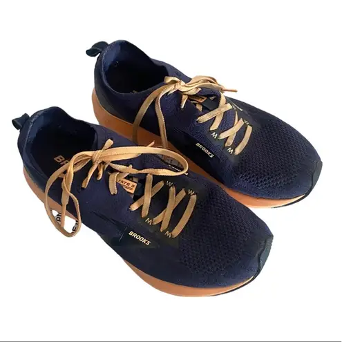 Brooks  Levitate 3 Sneakers