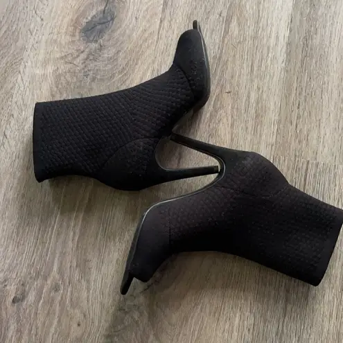 INC International Concepts Heels Size 6 Medium Black