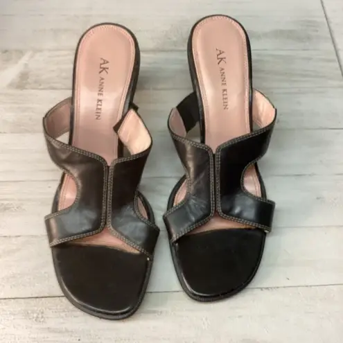 Anne Klein 7 AK  women’s black heels S15