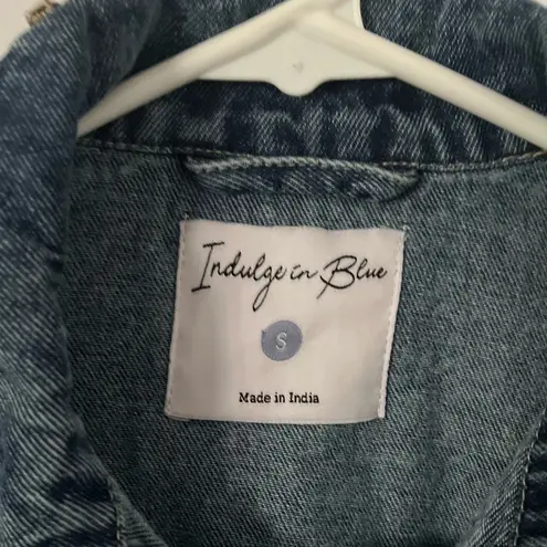 ✨ Indulge in Blue Studded Cropped Denim Jacket (Size S)