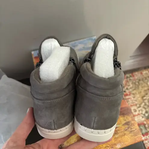 Bella Vita Womens Camberly Ultra Flexible Booties Double Zipper suede Booties