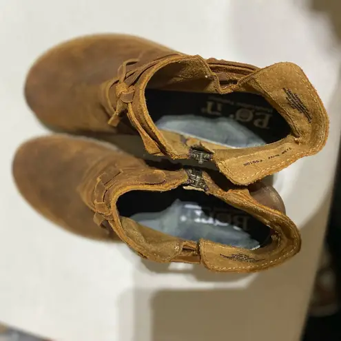 Born Tarkiln Distressed Rustic Brown Ankle Chukka Boot Size 7 / 38