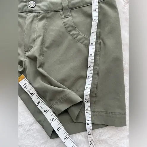 Patagonia  Green Hiking Shorts Size 2