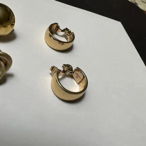 Monet 2 Sarah Cov 1  Signed Gold Tone Clip On Earrings Lot Of 3