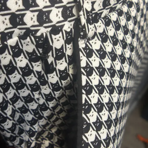 Betabrand EUC Black & White Checker Pattern of Cats Petiter Trousers Size XS