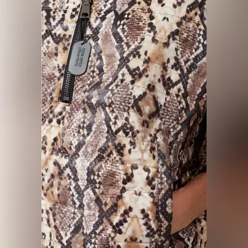 Think Royln Python Snakeskin Quilted Poncho Lightweight Hooded Oversized Fit szS