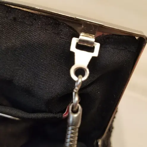 Valerie Stevens {7"x6"} VINTAGE Beaded Clasp Purse Black