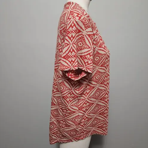 Lucky Brand  red geo split neck linen blend short sleeve tee size medium